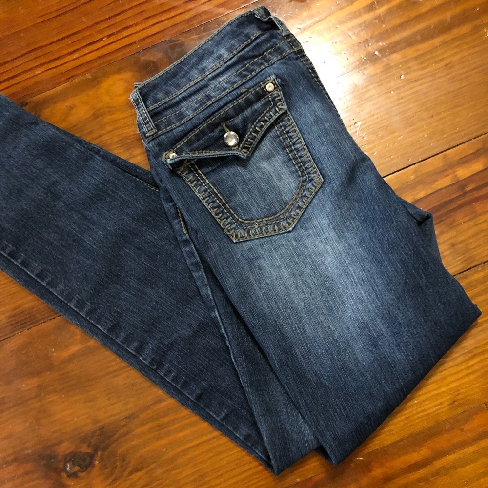 Straight Leg Earl Jeans